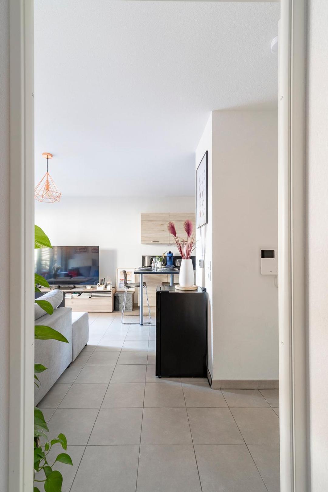 Appartement Charmant Au Porte De Montpellier Saint-Jean-de-Védas Exterior foto